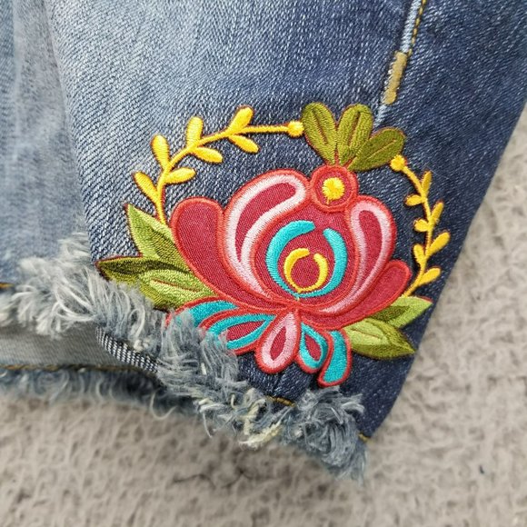 Torrid Shorts Womens 12 Medium Wash Floral Stretch Mid Rise Frayed Hem Denim - Picture 2 of 15